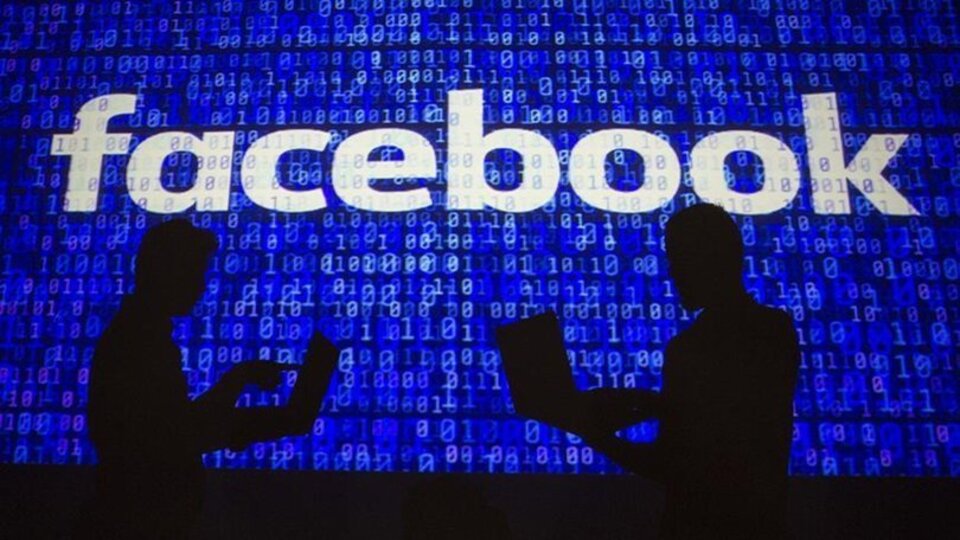 Kritik uyarı: Facebook şifrenizi değiştirin!