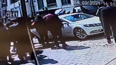 Ailelerin silahlı kavgası kamerada