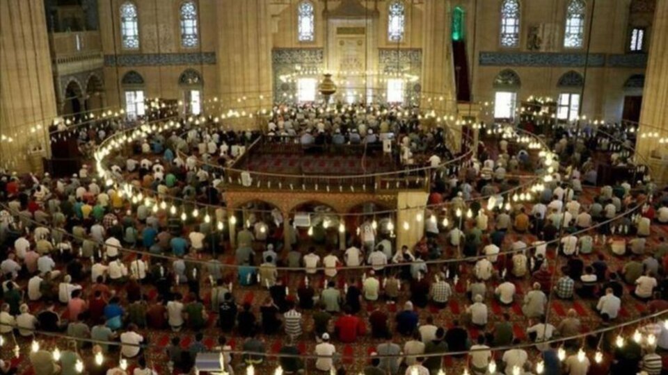 Mısır'da "jet teravih" uygulaması