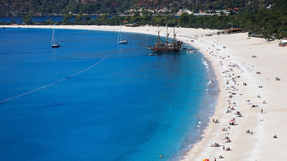 Turizmde 20-25 milyar dolar gelir beklentisi
