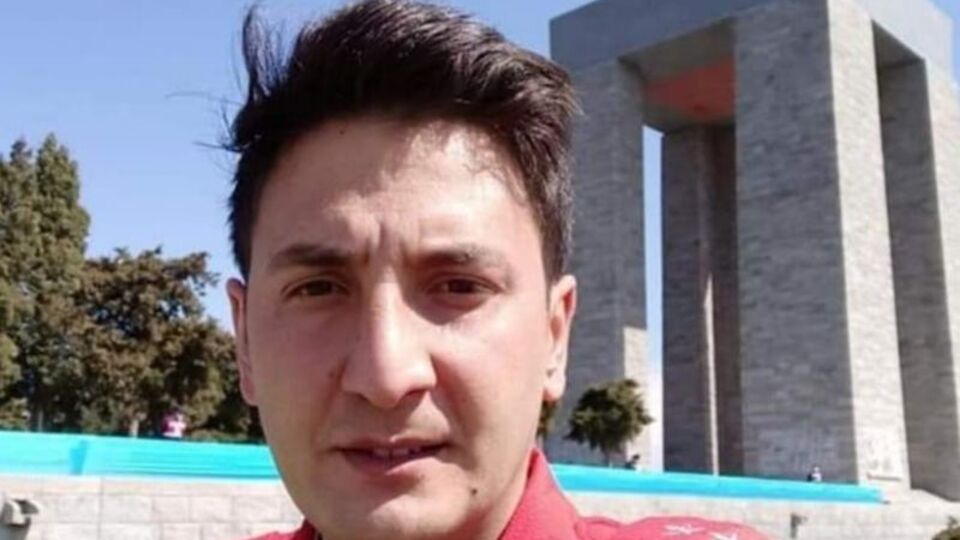 Ağlatan detay! Kahramanın manevrası!