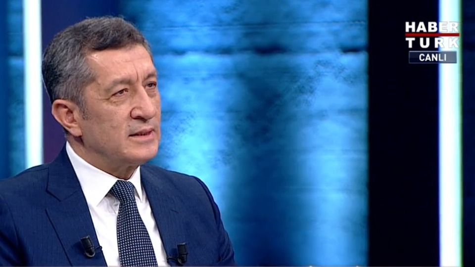 Bakan Selçuk: 12 bin öğretmene daha aşı