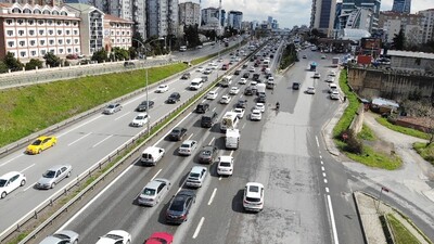 Kısıtlama öncesi trafik erken başladı