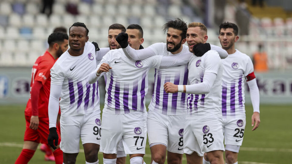 Başkent'te 8 gollü düello!