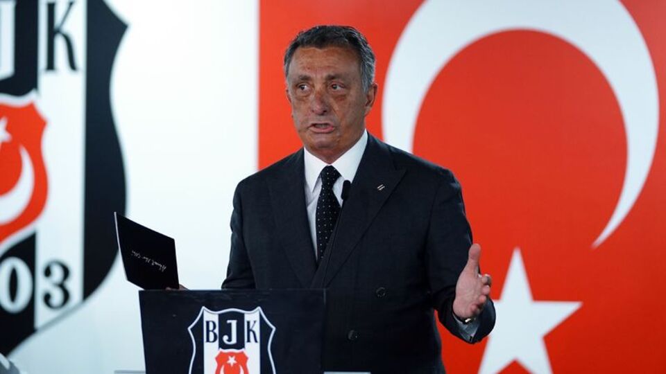Ahmet Nur Çebi'den çifte kupa sözleri