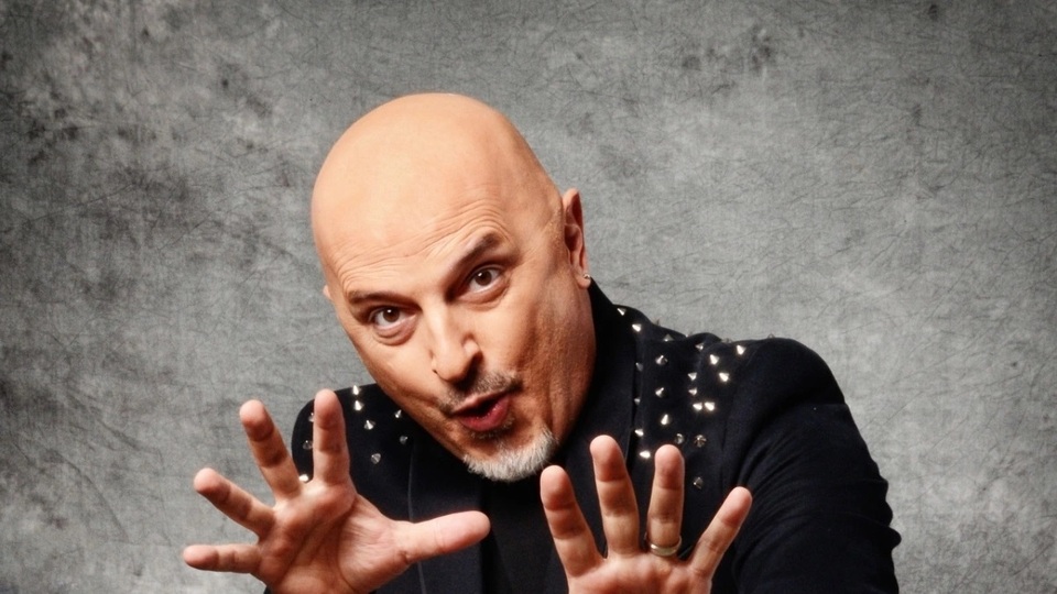 Yavuz Seçkin kimdir?