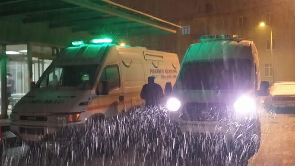 Otomobil kanala uçtu! Bir aile yok oldu