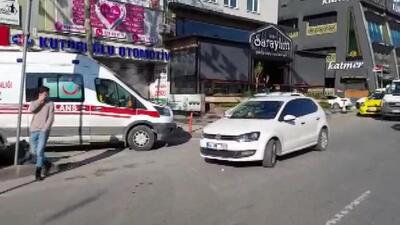 Aracıyla acil servisi tıkadı!