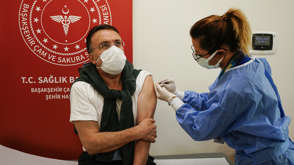 Vali Yerlikaya, İstanbul'daki aşılanma oranını açıkladı