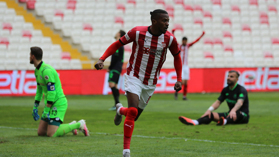 Yiğido 3'lü çekti