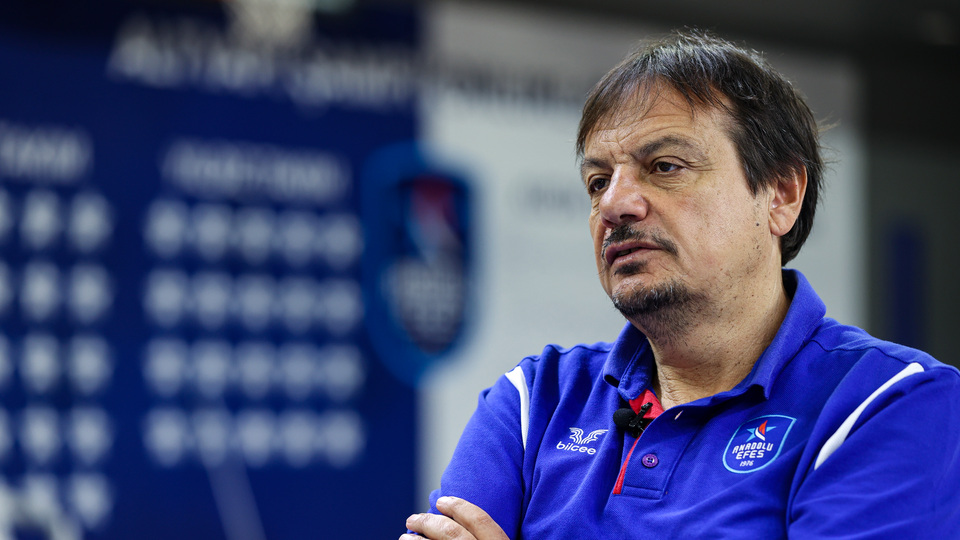 Ergin Ataman ilgiden memnun! Çarpıcı sözler...