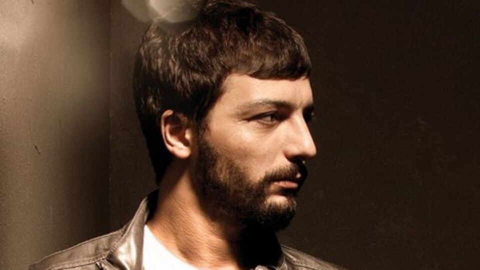 Mehmet Erdem kimdir?
