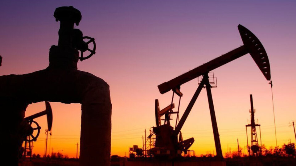 Brent petrol haftaya düşüşle başladı