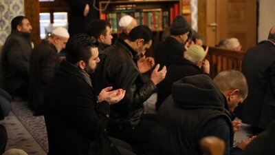 Ramazan duası nasıl okunur?