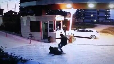 Güvenlikçiye öldüresiye dayak!