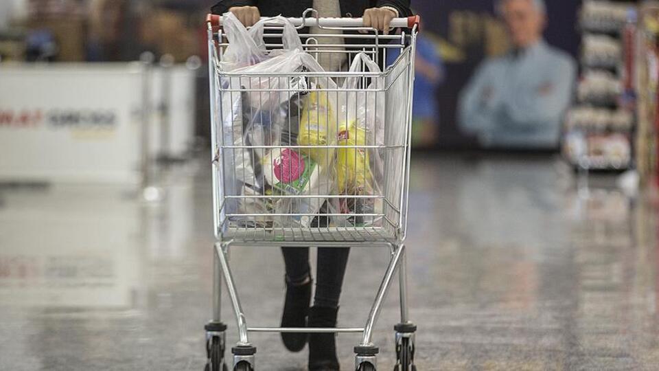 Perakende satış aylık ve yıllık arttı