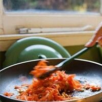 İftar yemeğinizde bu hatayı sakın yapmayın: Zehirliyor