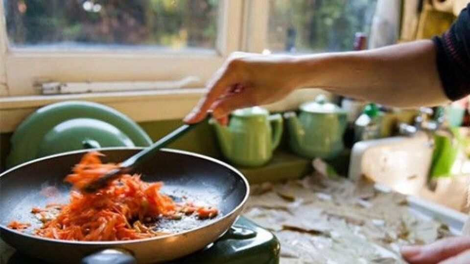 İftar yemeğinizde bu hatayı sakın yapmayın: Zehirliyor