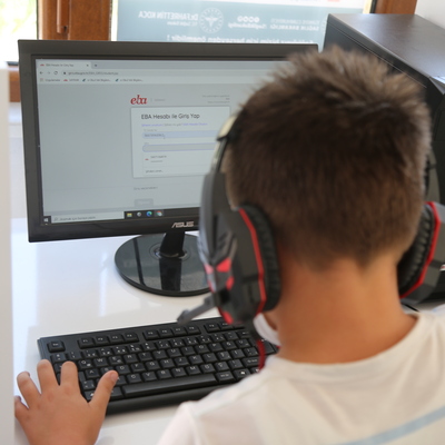 Yeniden uzaktan eğitim kararı!