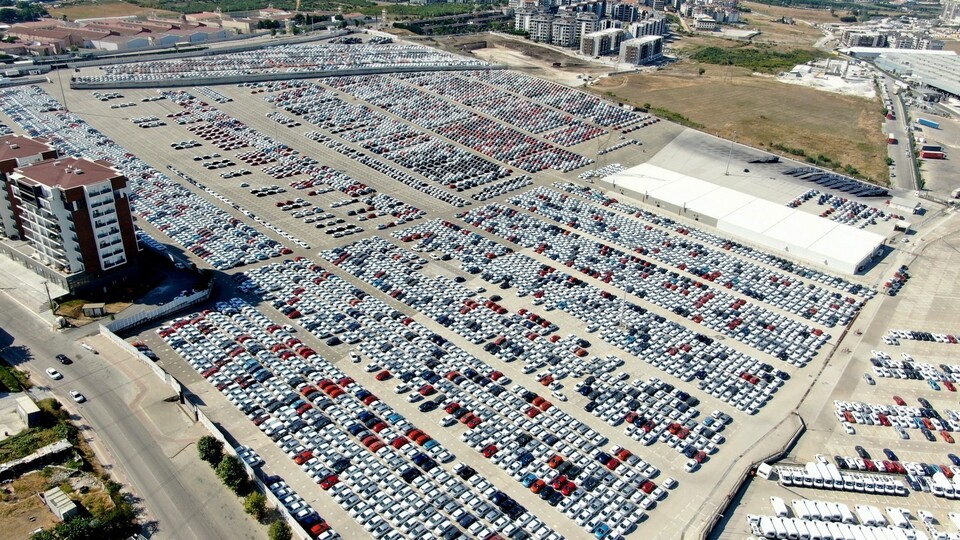 2.7 milyar dolarlık oto ihracatı