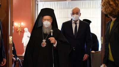 Yunanistan Dışişleri Bakanı Dendias İstanbul'da!