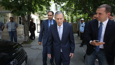 Yıldırım Akbulut hayatını kaybetti