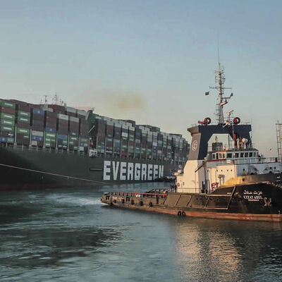 Süveyş'i tıkayan gemi için 900 milyon dolar tazminat talebi!