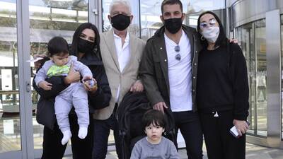 "Tüm yürekler sevinç dolsun"