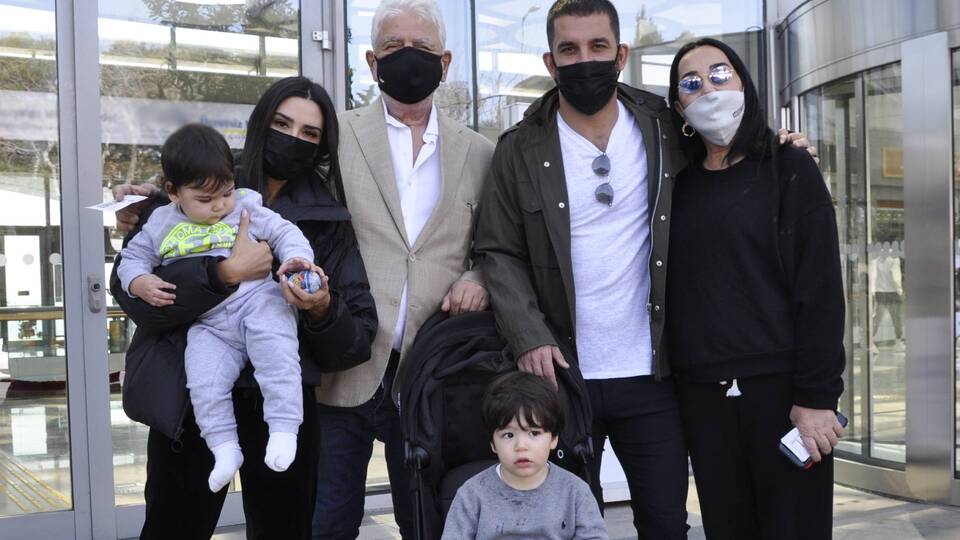 "Tüm yürekler sevinç dolsun"