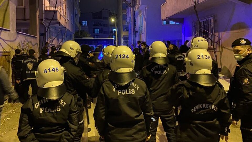 Bursa'da gergin gece