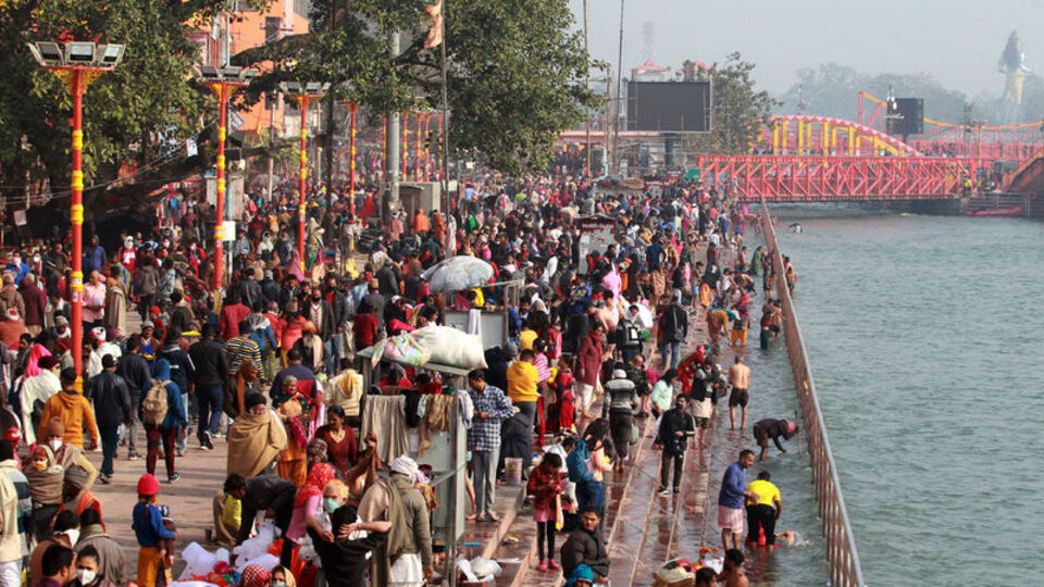 Hindistan'da günlük vaka sayısı 200 bini aştı!