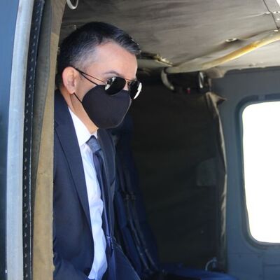 Bakan Pakdemirli'nin uçağı acil iniş yaptı