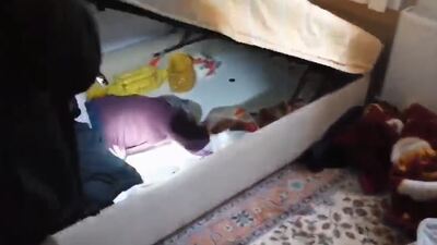 Bazada yakalanan DEAŞ'lı hüngür hüngür ağladı!