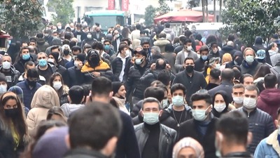 Koronavirüs salgınında yeni vaka sayısı 63 bin 82