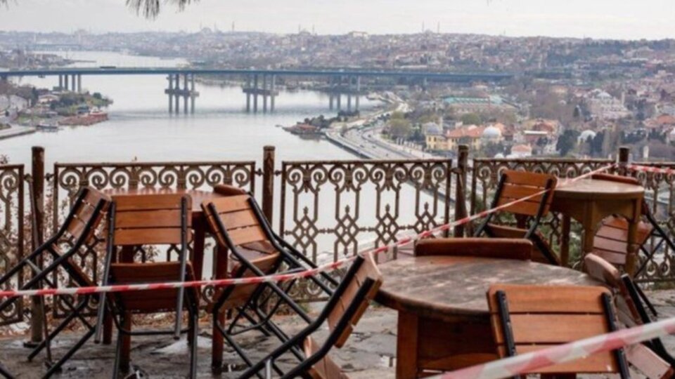 Hafta sonu kafeler açık mı, paket servis mi?