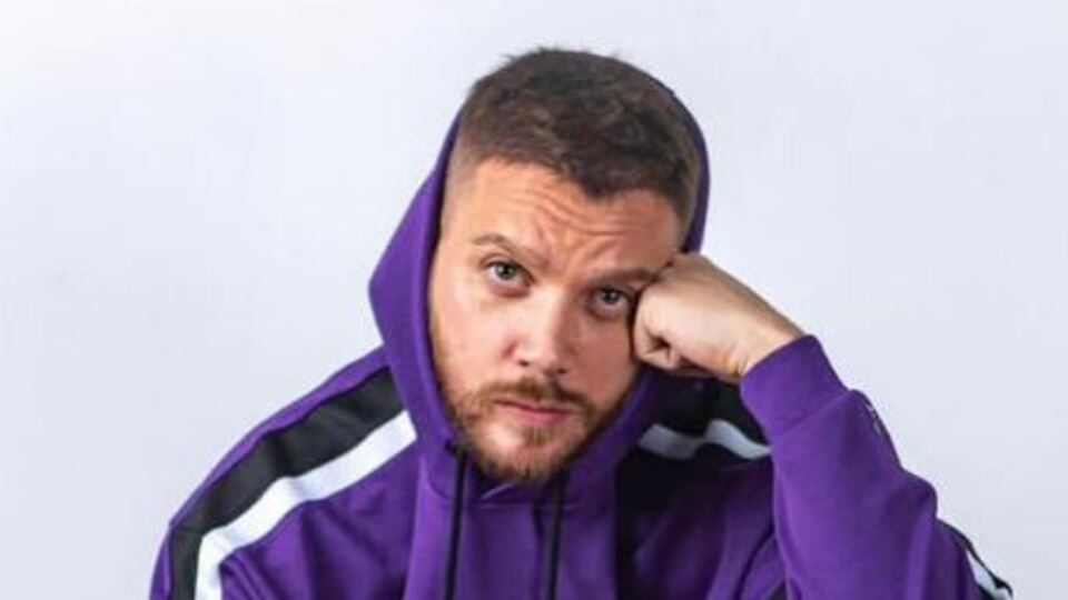 Sinan Akçıl kimdir?