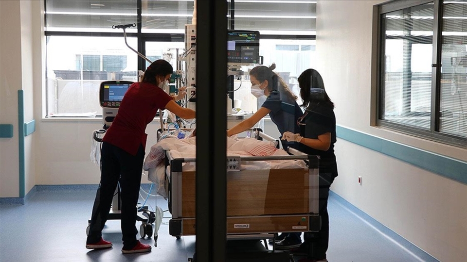 Covid-19'dan ölümler bir ayda 4 kat arttı