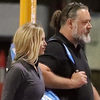 "Evlenmeden önce zayıflamaya çalışıyor"