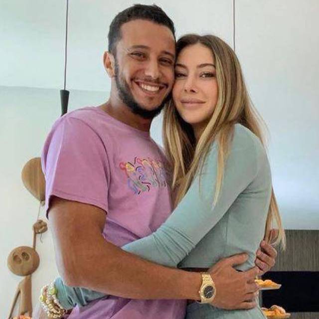 Sevgilisi uçağı kapattı!