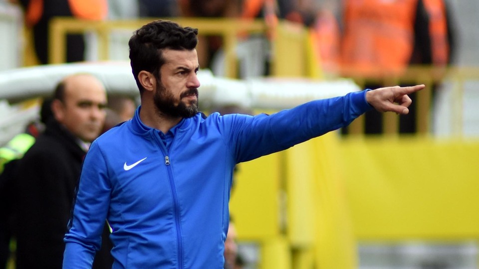 Yeni hoca Ali Tandoğan