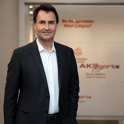 Aksigorta acentelerini ödüllendirdi