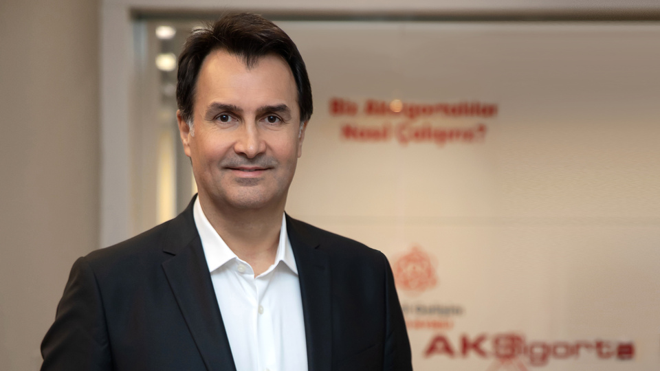 Aksigorta acentelerini ödüllendirdi