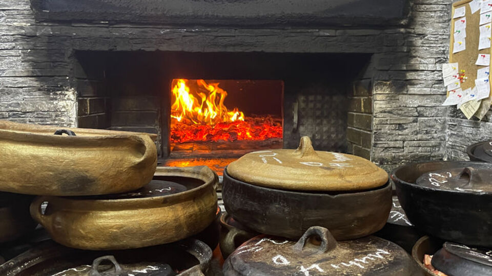 6 saat pişirilip lokuma dönüştürülüyor!