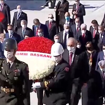 101. yılda ilk ziyaret Anıtkabir'e! Siyasilerin mesajları