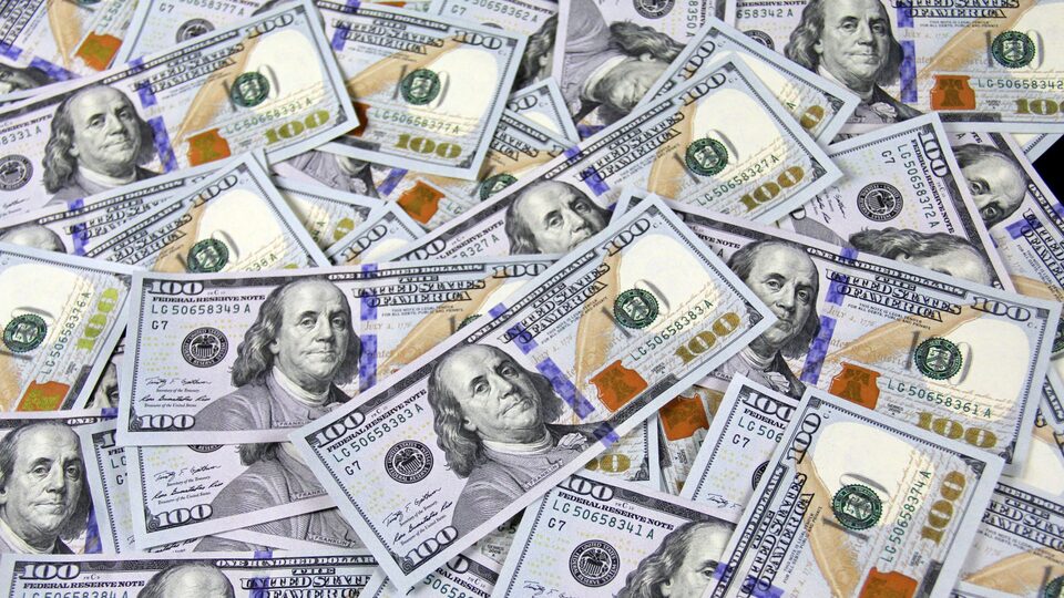 Dolar tatil günü yükseldi