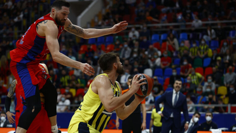 Fenerbahçe Beko 2-0 geriye düştü