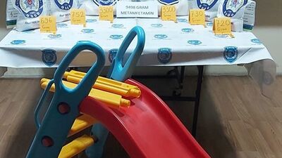 Kargo kolisindeki oyuncuklarda uyuşturucu ele geçirildi