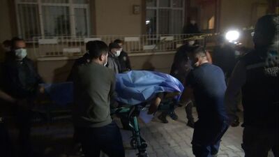 Dehşet saçtı! Öldürüp, ateşe verdi