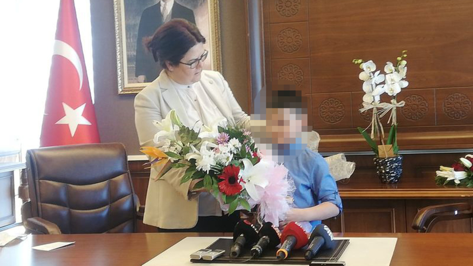 Aile ve Sosyal Hizmetler Bakanlığı'ndan '23 Nisan' açıklaması