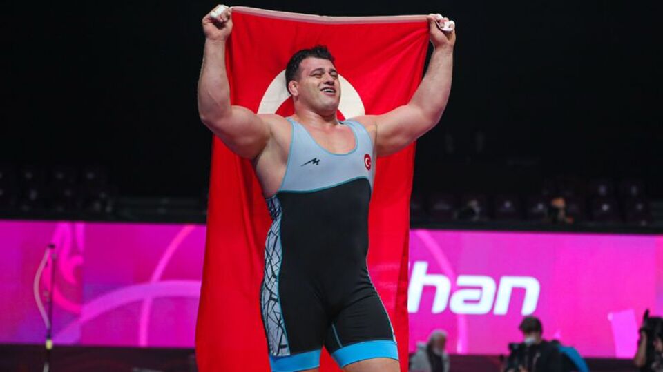 Karelin'in rekorunu kırmak istiyor